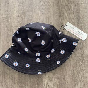 💥 SALE 💥 ALICE+OLIVIA reversible bucket hat